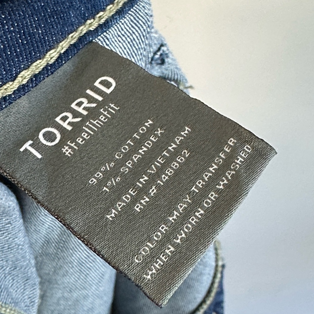 Torrid High Rise Wide Leg Vintage Stretch Jeans Size 22 - Picture 12 of 13
